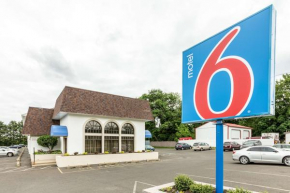 Motel 6-Warminster, PA